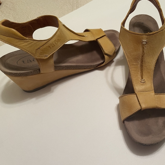 Taos Footwear Yellow Wedge Sandals - Picture 1 of 6